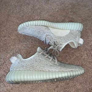 Yeezy boost 350 V1 moon rocks